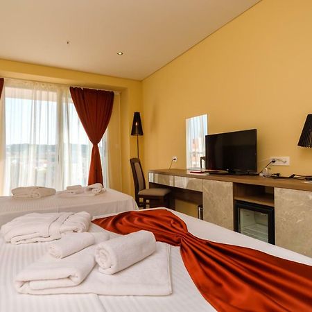 Hotel Franca Ulcinj Exteriör bild