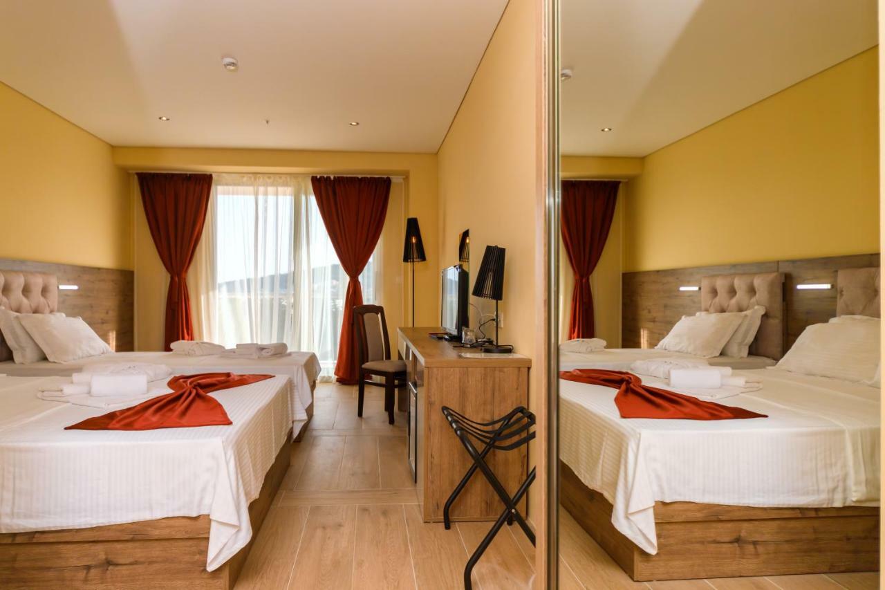 Hotel Franca Ulcinj Exteriör bild