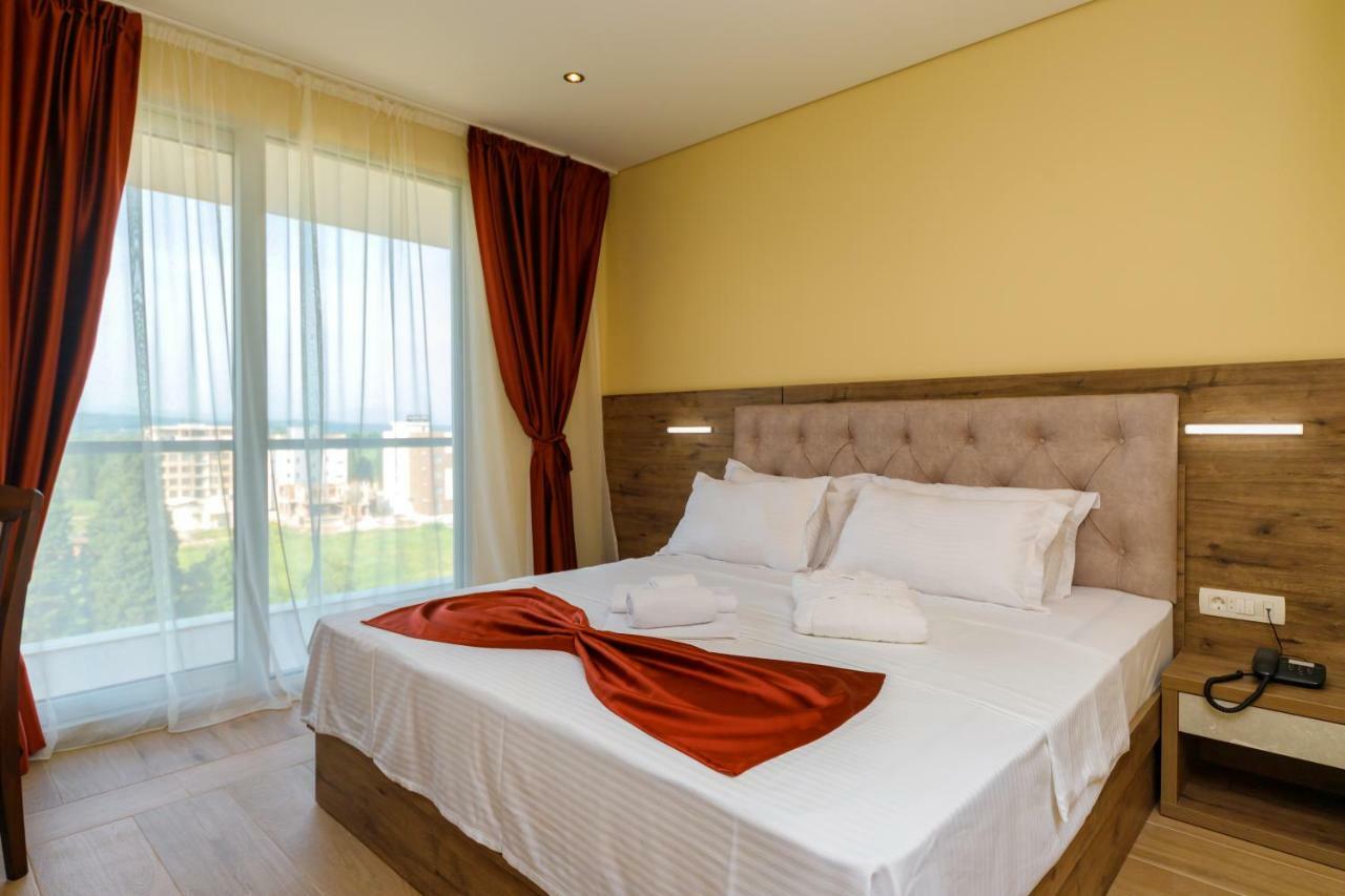 Hotel Franca Ulcinj Exteriör bild