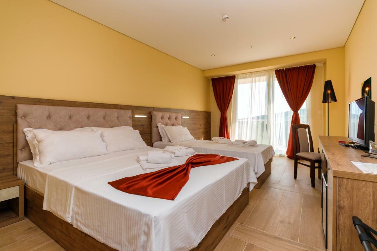 Hotel Franca Ulcinj Exteriör bild
